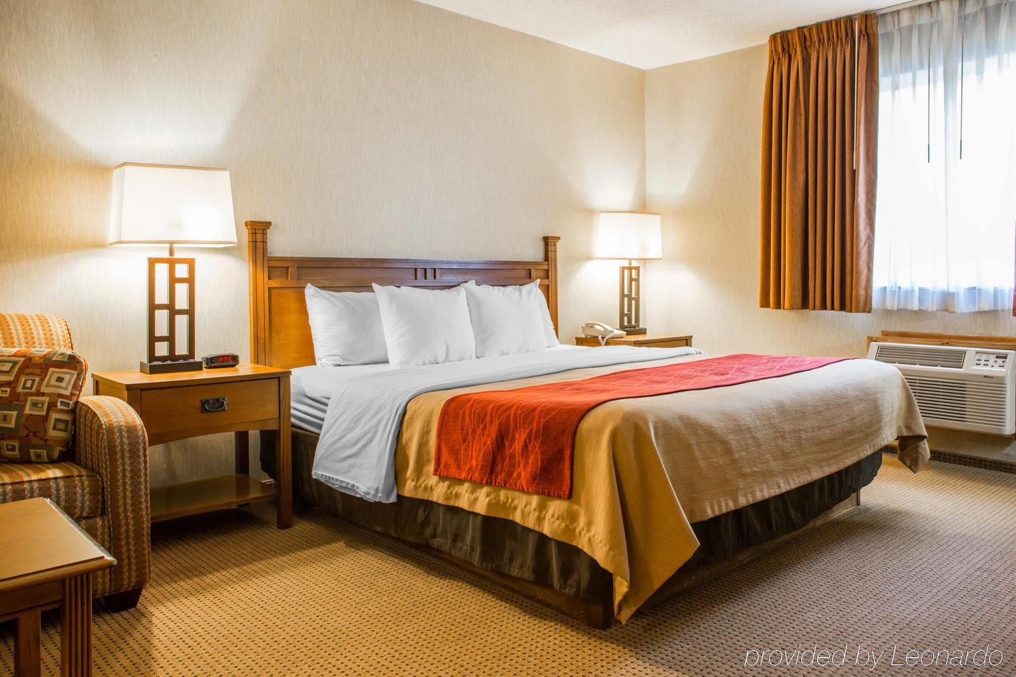 Quality Inn Ironwood Bagian luar foto