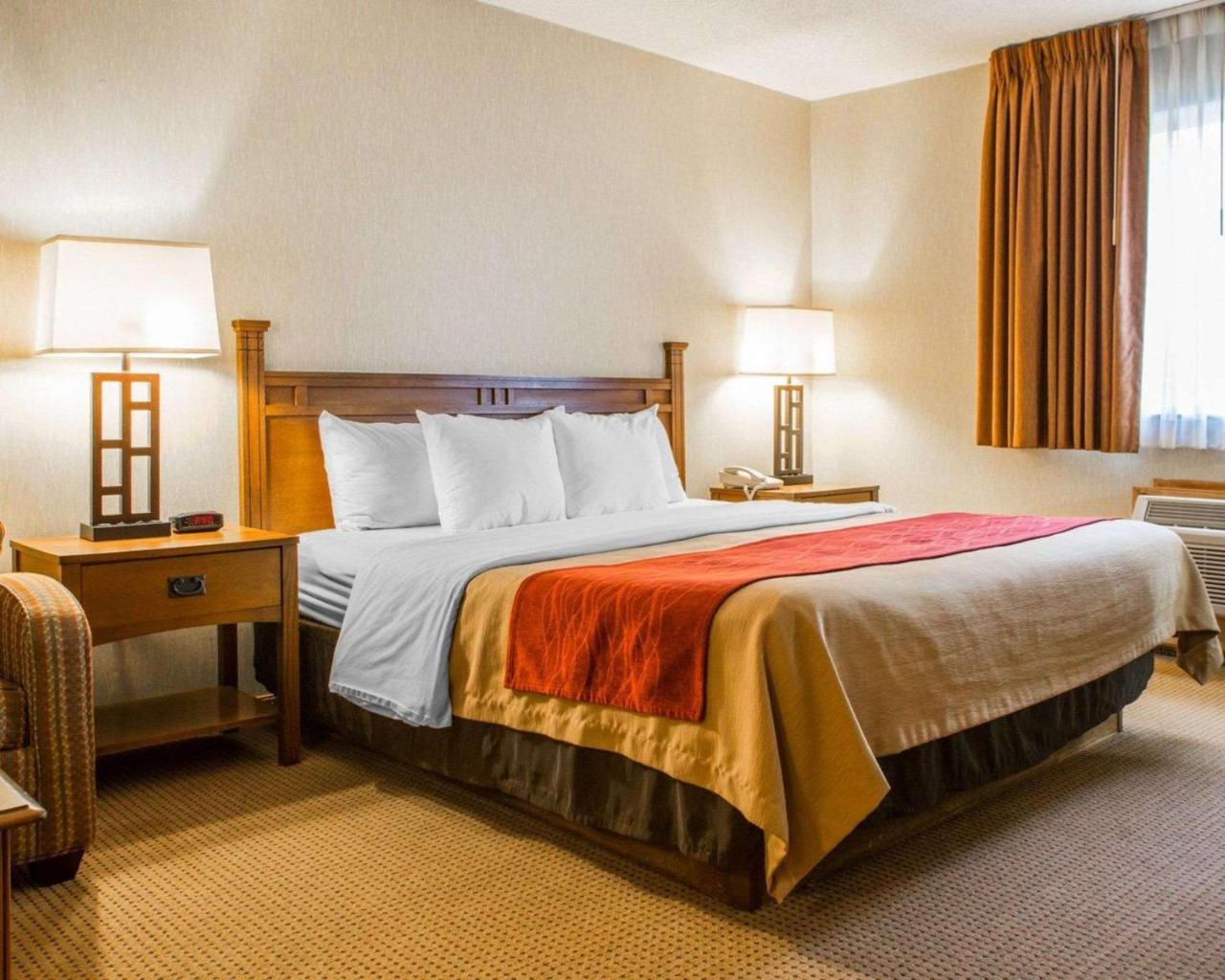Quality Inn Ironwood Bagian luar foto